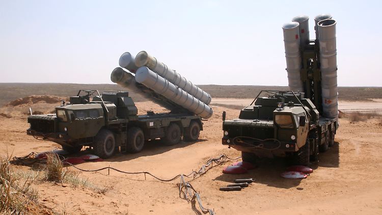 Das S-300 (hier eine russische Abteilung) soll die Ukraine bei Luftangriffen Russlands schützen.