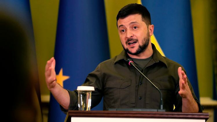 "Deutschland ist konservativ und kalt - aber der Zug hat sich bewegt", sagte Selenskyj.