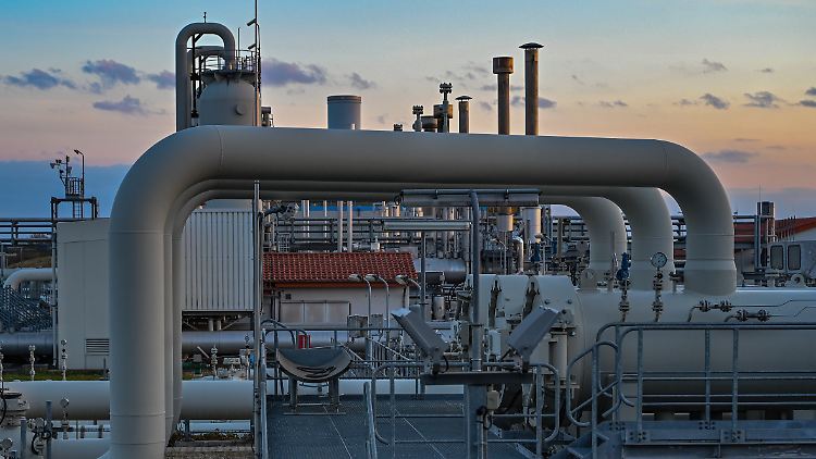 Schätzungen zufolge gibt die EU derzeit täglich etwa 400 Millionen Euro pro Tag für russisches Gas aus.