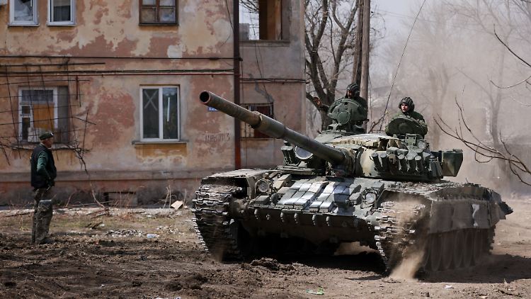 In Mariupol geht die Schlacht weiter. Für Selenskyj ist die Hafenstadt "das Herz dieses Krieges".
