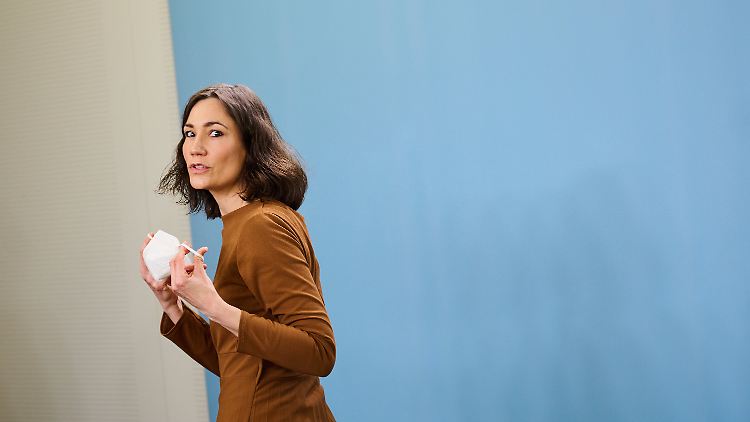 Über die Option eines Rücktritts, sprach Anne Spiegel in ihrem Statement nicht.
