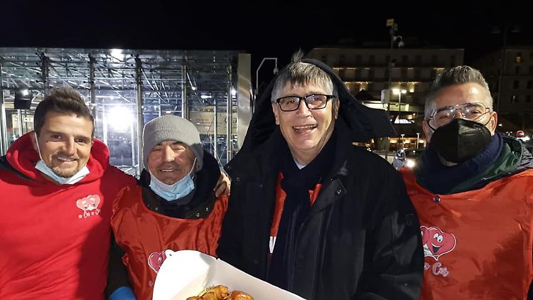 Don Maurizio lässt sich seine gute Laune möglichst nicht verhageln. 