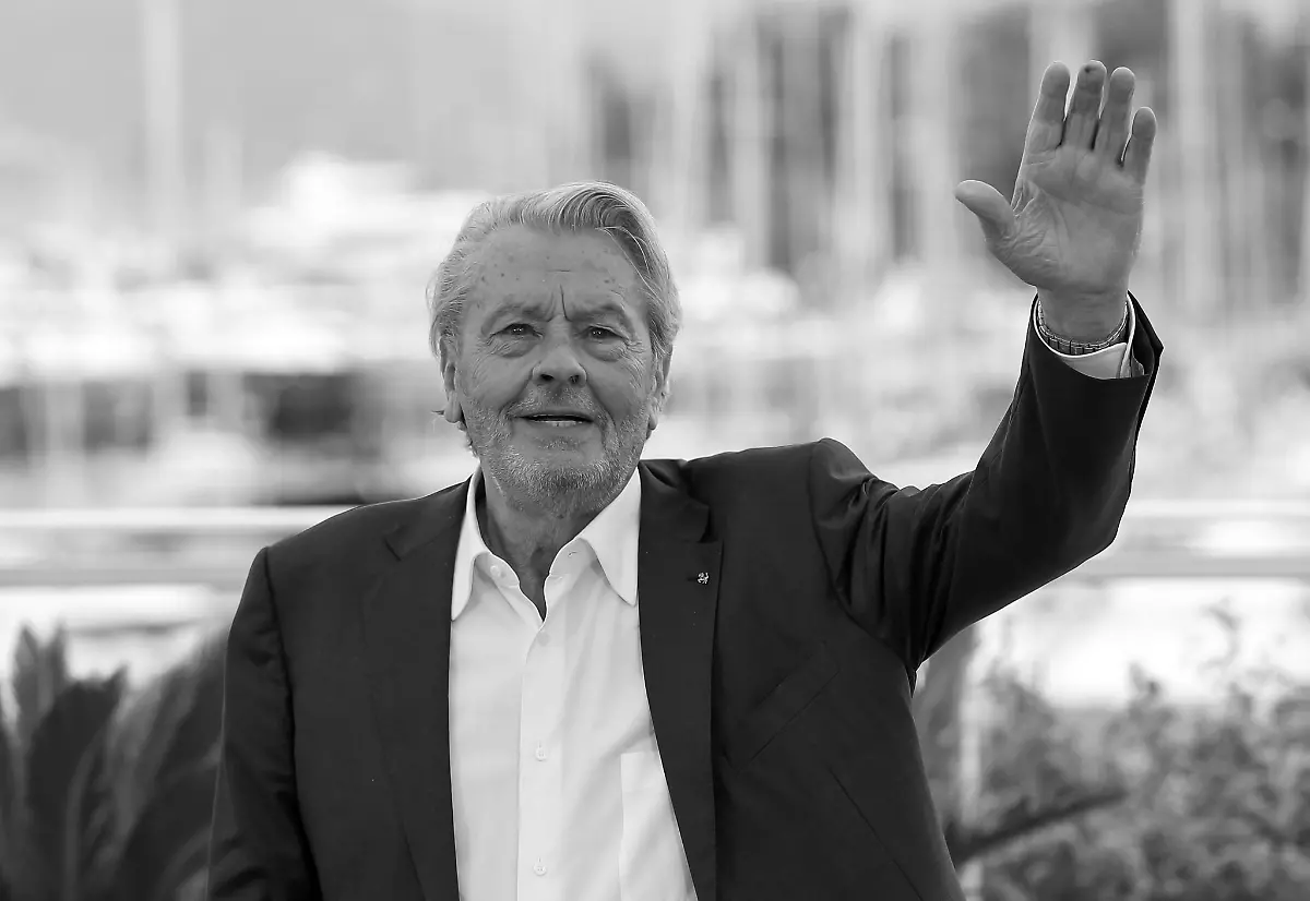 Einer-der-grossen-Filmstars-Frankreichs-Alain-Delon-starb-nun-mit-88-Jahren