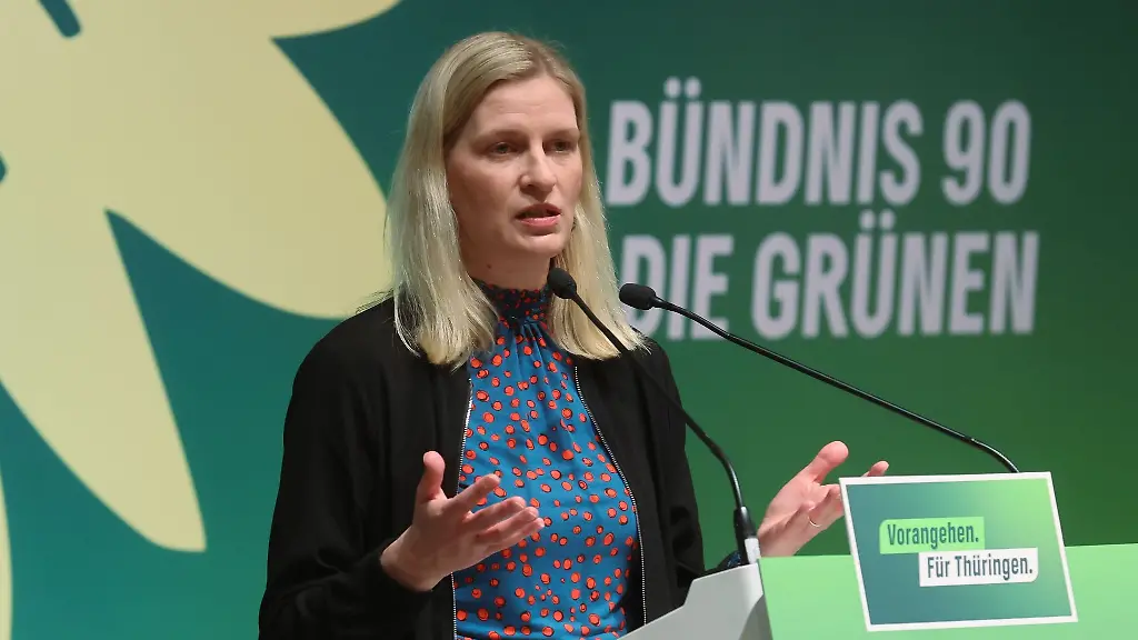 Die-Gruenen-Spitzankandidatin-Madeleine-Henfling-sieht-Gefahren-bei-der-Ministerpraesidentenwahl-in-Thueringen
