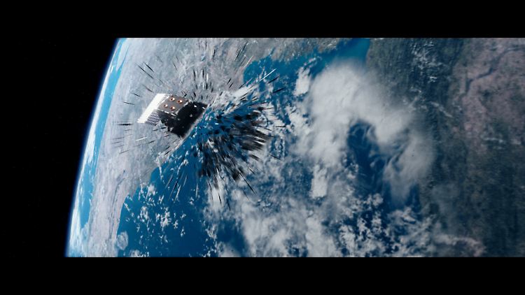 Selbst kleine Trümmerteile werden im All gefährliche Geschosse. Die von der ESA zur Verfügung gestellte Illustration aus dem Film "Time to Act" zeigt den Moment, in dem ein Satellit mit Weltraumschrott kollidiert. 