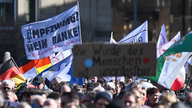 Vor allem auf Corona-Demos kam es zu gewalttätigen Aktionen.