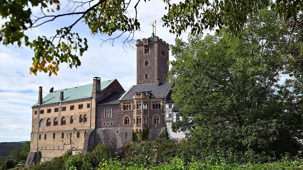 Kultur-und-Natur-sind-bei-Thueringer-Kurzurlaubern-gefragt