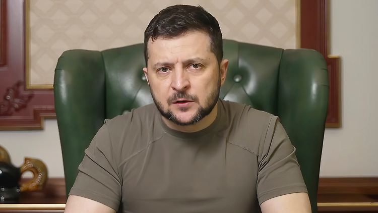 Selenskyj vergleicht die Belagerung Mariupols mit der Blockade von Leningrad durch die Wehrmacht zwischen 1941 und 1944.