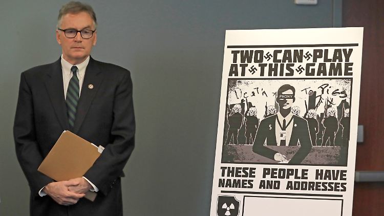 Die Neo-Nazi Gruppierung "Atomwaffen Division" wurde ursprünglich in den USA gegründet und hat seitdem weltweit Ableger gebildet.