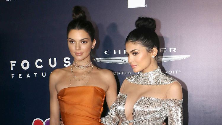 Kendall und Kylie Jenner plaudern aus dem Nähkästchen - auch außerhalb der Show.