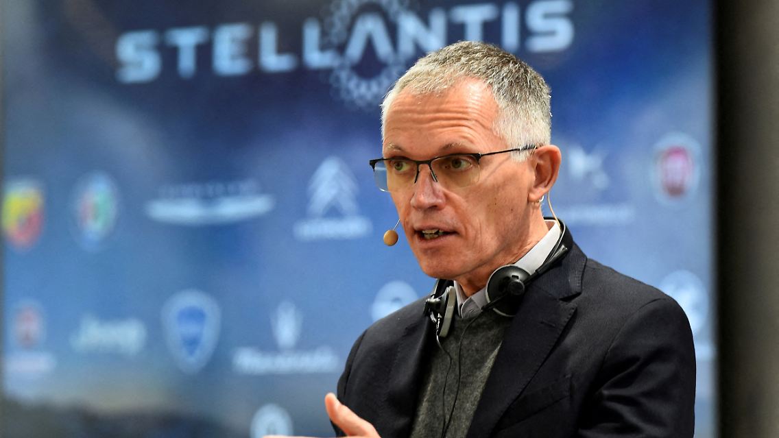 Debatte auch über die hohe Summe, die Carlos Tavares erhalten soll.