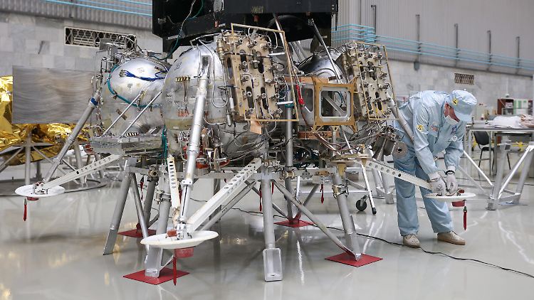 Die Navigationskamera, die in Zusammenarbeit mit Russland getestet werden sollte, will die ESA nun wieder abbauen.