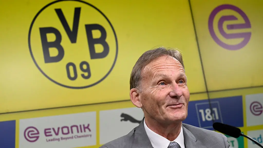Hans-Joachim-Watzke-ist-zufrieden-mit-den-aktuellen-BVB-Zahlen