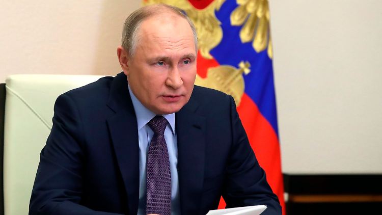 Die Sorge im Westen über mögliche Atomwaffenpläne Moskaus war gestiegen, als Putin zum Auftakt des Kriegs in der Ukraine die russischen Abschreckungswaffen in erhöhte Alarmbereitschaft versetzen ließ. 
