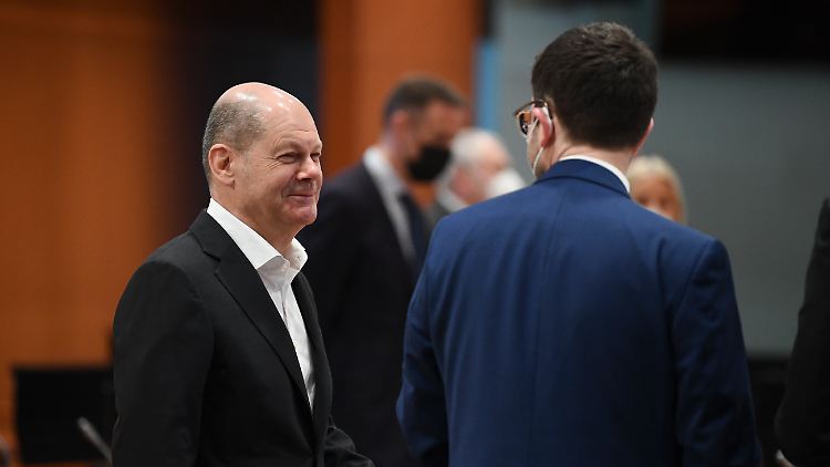 Dies sei nicht nur seine persönliche Ansicht, sondern die der Bundesregierung, sagt Justizminister Buschmann. Ob Kanzler Scholz zustimmt?