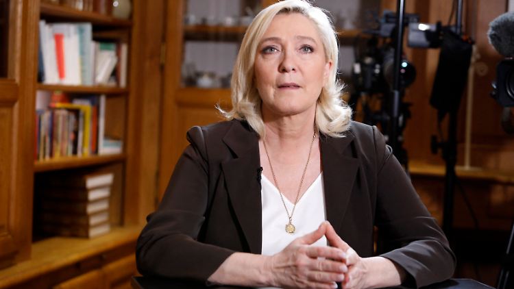  Am Sonntag kommender Woche tritt Le Pen in der zweiten Runde der Präsidentschaftswahlen gegen Amtsinhaber Emmanuel Macron an.