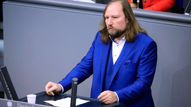 Wenn Russland den Krieg gewinnt, ist kein Land in der Nachbarschaft sicher, fürchtet Hofreiter.