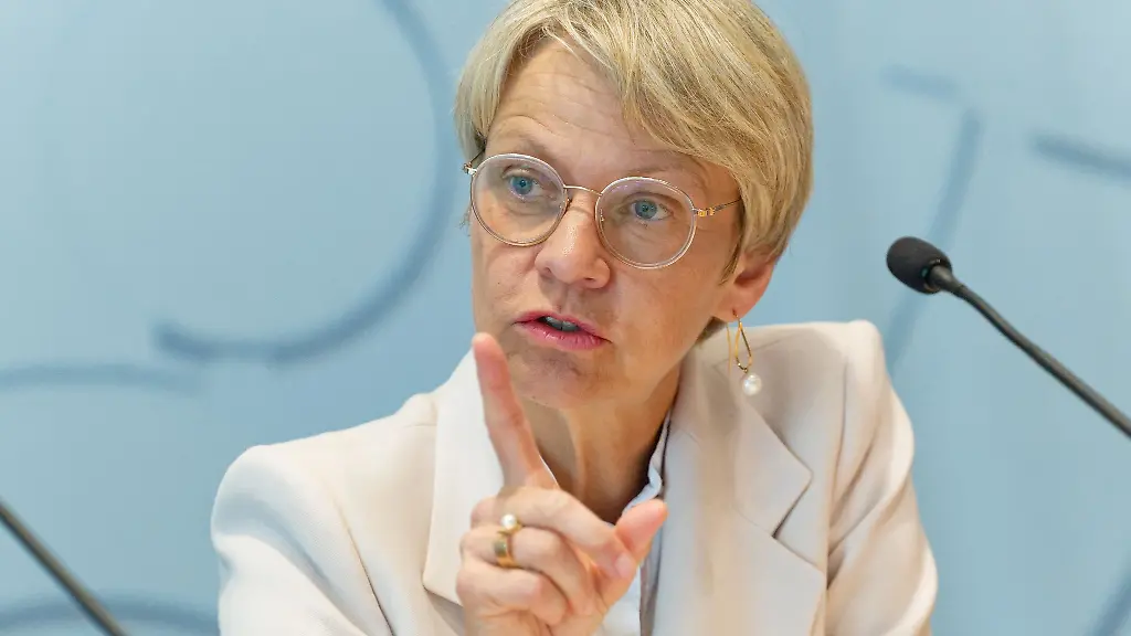 Eine-grosse-Strukturreform-steht-im-neuen-Schuljahr-nicht-an-besondere-Akzente-will-Schulministerin-Dorothee-Feller-CDU-aber-setzen