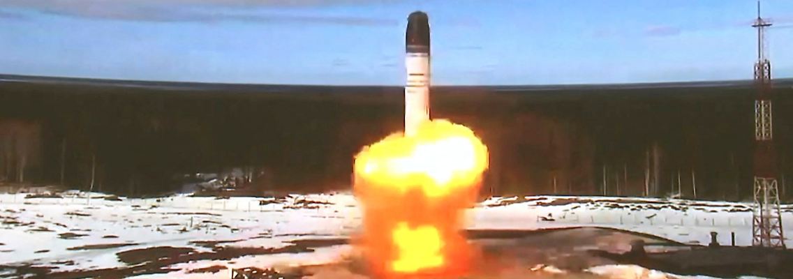 2022-04-20T153526Z_1126393895_RC23RT9K8GZJ_RTRMADP_3_UKRAINE-CRISIS-RUSSIA-MISSILES-TEST.JPG