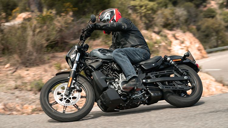Sportlicher als die Nightster ließ sich noch keine Harley ums Eck bringen.