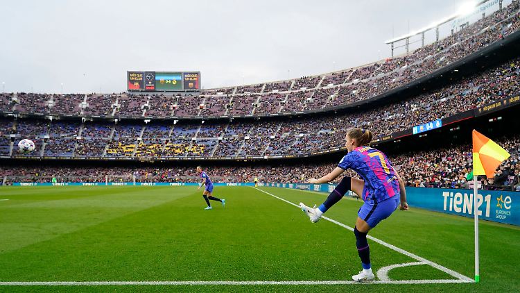 Den VfL Wolfsburg erwartet in Barcelona eine beeindruckende Kulisse.
