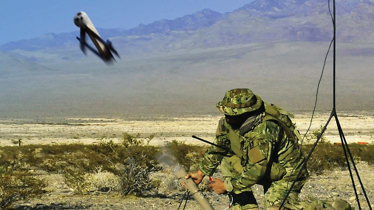 Bilder von der "Phoenix Ghost" gibt es nicht. Prinzipiell soll sie aber dem hier abgebildeten Switchblade-System ähneln.