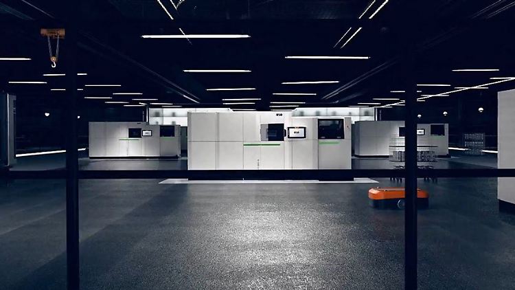 Das 1989 von Langers Vater Hans Langer gegründete Unternehmen ist ein Pionier im industriellen 3D-Druck.