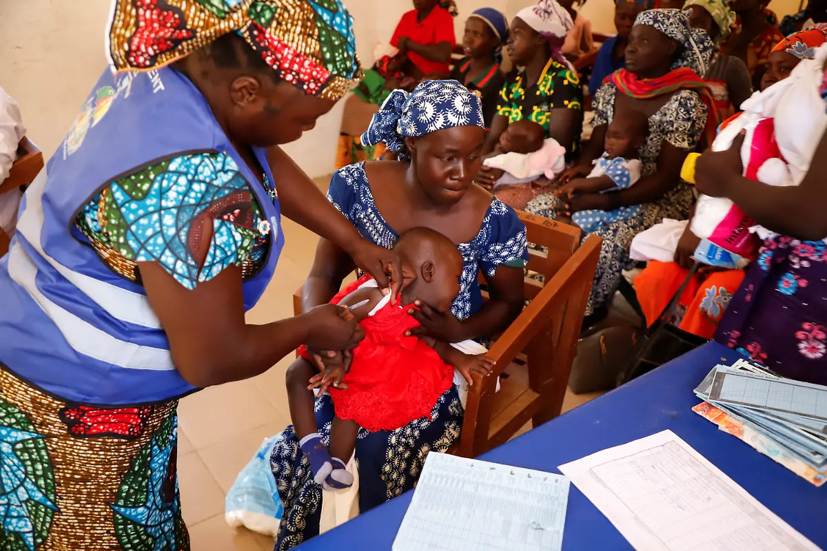 2024-01-22T161449Z-1259493592-RC20N5AF6VC4-RTRMADP-3-HEALTH-MALARIA-AFRICA