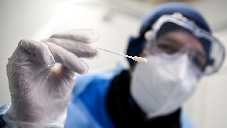 Bei den RKI-Zahlen werden nur die positiven PCR-Tests erfasst.
