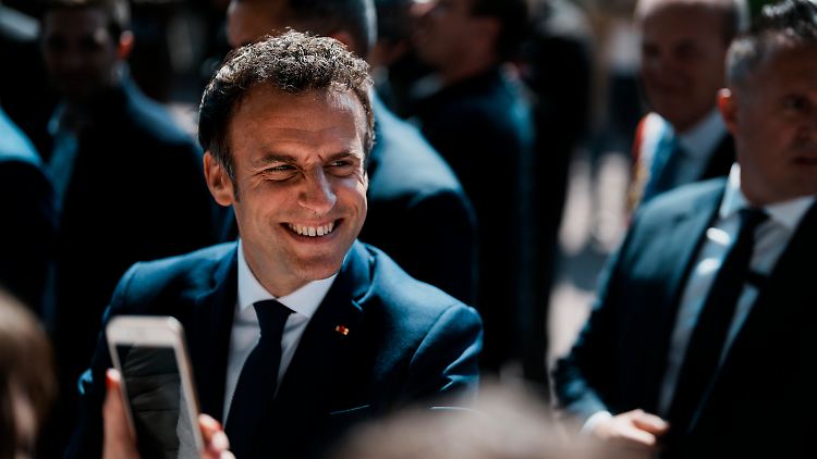 Macron ging als Favorit in die Stichwahl - und scheint auf der Siegerstraße zu sein.
