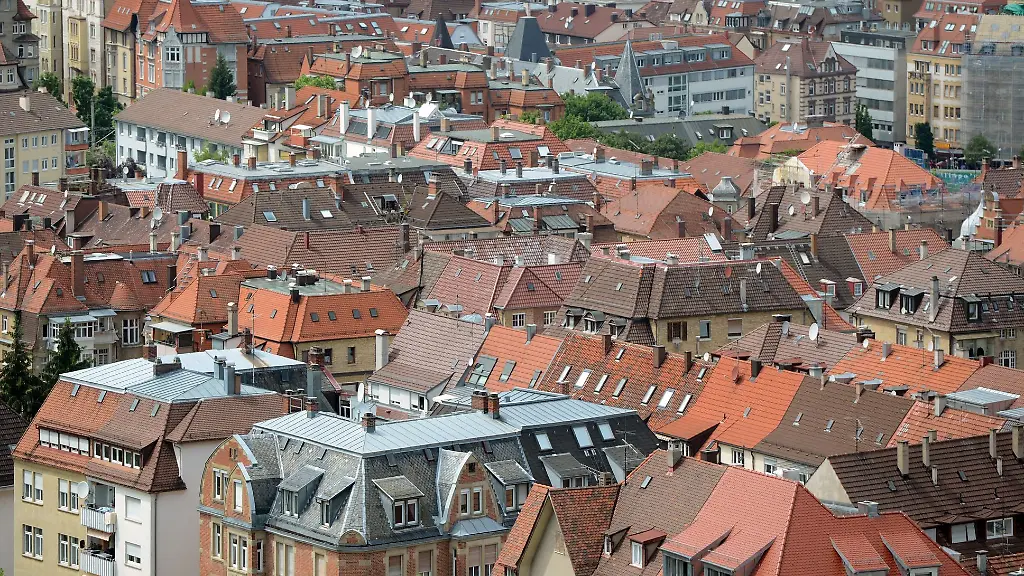 Alle-acht-Stadtkresie-in-Baden-Wuerttemberg-verlieren-Buerger-an-Umland