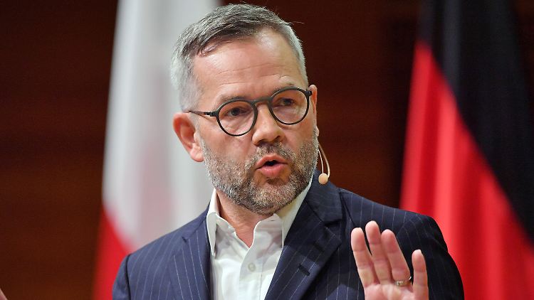 Den Schaden habe ganz Deutschland zu tragen, sagt Michael Roth.