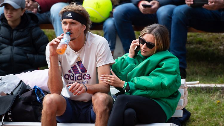 Zverev und seine Lebensabschnittsgefährtin Sophia Thomalla beim Training in München.