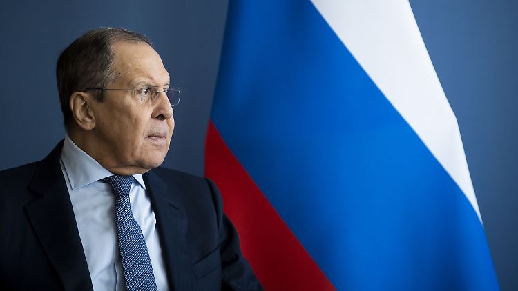 Neue Eskalationsstufe mit Worten: Der russische Außenminister Sergej Lawrow spielt mit den Ängsten vor einem Dritten Weltkrieg.