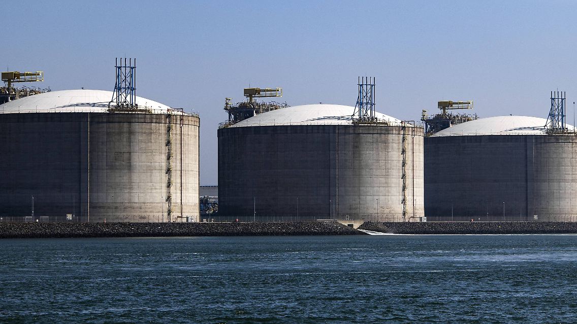 Der Hafen Rotterdam löscht Gas in seinen LNG-Terminals für den niederländischen Bedarf.