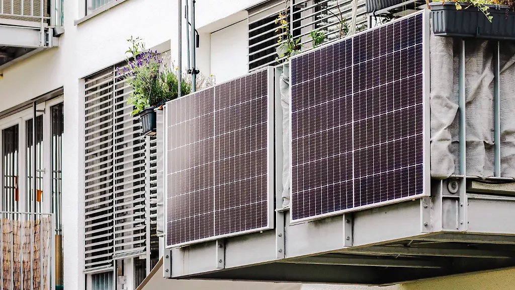 Damit-die-Netzstabilitaet-gewaehrleistet-werden-kann-muss-ein-Balkonkraftwerk-offiziell-angemeldet-werden