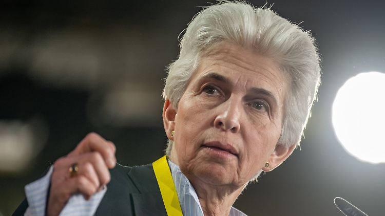 Marie-Agnes Strack-Zimmermann ist Vorsitzende des Verteidigungsausschusses des Deutschen Bundestags sowie FDP-Bundesvorstandsmitglied.