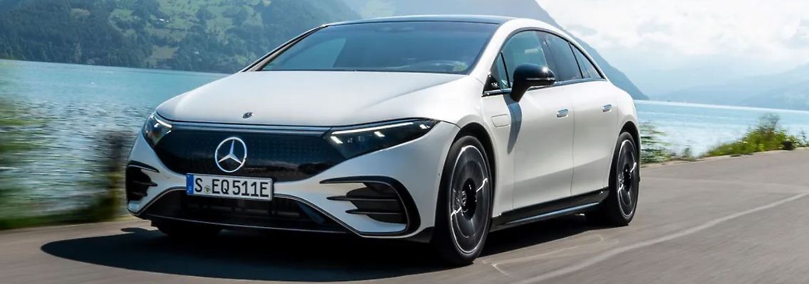 Der Elektro-Limousine Mercedes EQS macht bei der Reichweite niemand etwas vor