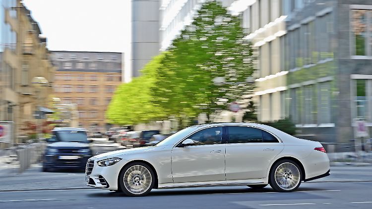 Die Nachfrage nach der S-Klasse füllte Mercedes die Kassen.