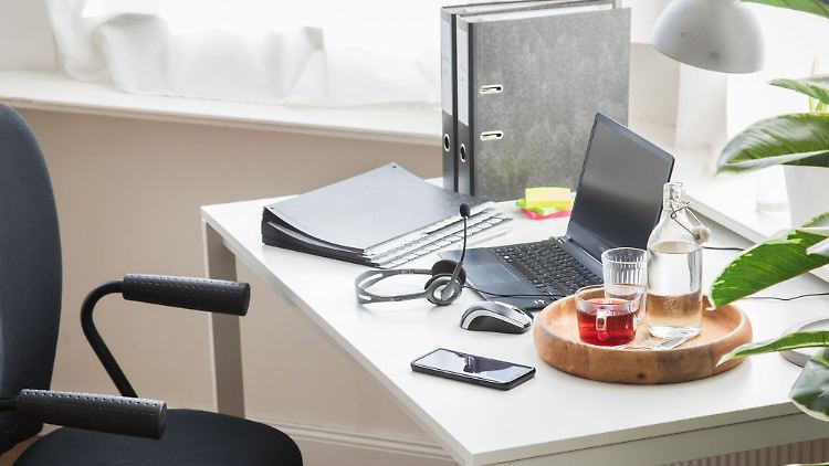 Erfordert der Job ein Arbeitszimmer oder tut er das nicht? Für die Absetzbarkeit in der Steuererklärung spielt das keine Rolle.