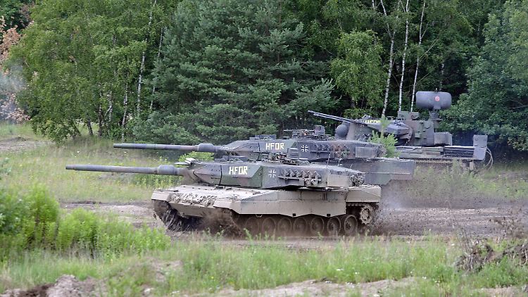 Experten schätzen, dass es noch einige Wochen dauern würde, bis Panzer des Typs "Gepard" an die Ukraine geliefert werden können.