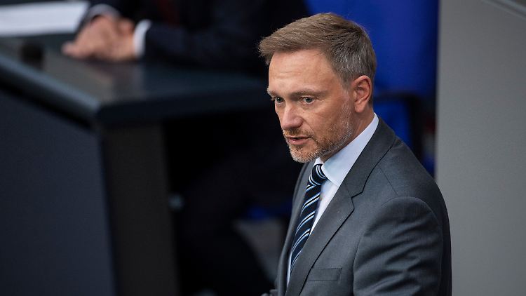 Lindner sieht wenig Widersprüche zu den Unionsforderungen.
