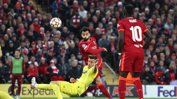 Salahs Schuss ging über das Tor. Am Ende war das egal und Liverpool der Unsterblichkeit etwas näher. 