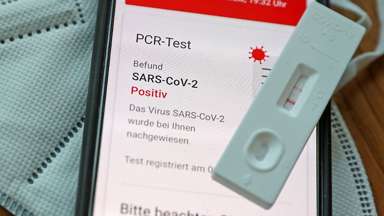 Dem RKI wurden deutschlandweit 130.104 Neuinfektionen und 246 Todesfälle gemeldet.
