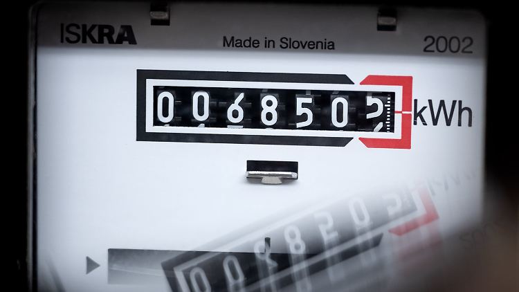 3,72 Cent pro Kilowattstunde beträgt die EEG-Umlage. Deren Abschaffung dürfte den Preisanstieg jedoch maximal etwas dämpfen.