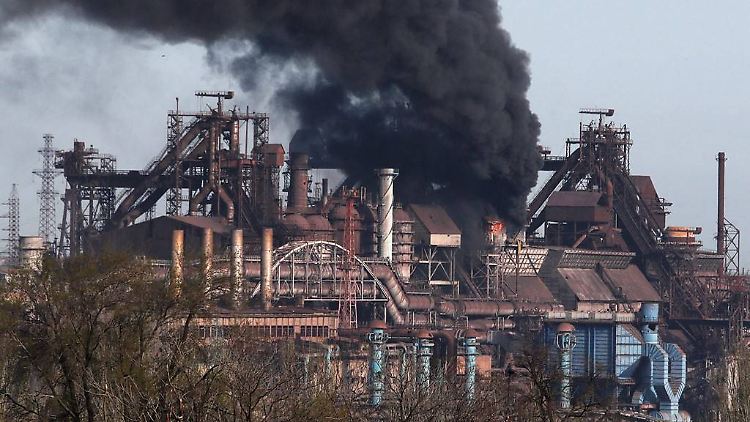 Die Industrieanlage Asowstal steht seit Tagen unter Beschuss.