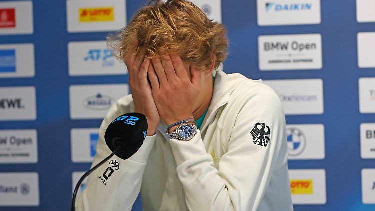 Die "bodenlose" Leistung ließ Zverev verzweifeln.