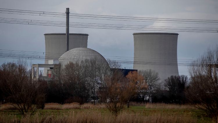Nicht nur in Deutschland - hier das abgeschaltete Kernkraftwerk Biblis in Südhessen - hat Atomenergie keine Zukunft.