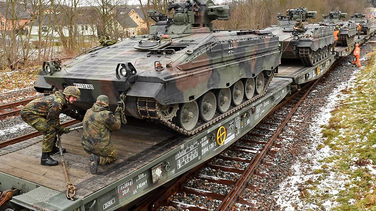 Auch Schützenpanzer vom Typ Marder sind im Gespräch für die Ukraine. Doch einen offiziellen Beschluss gibt es noch nicht dazu. 