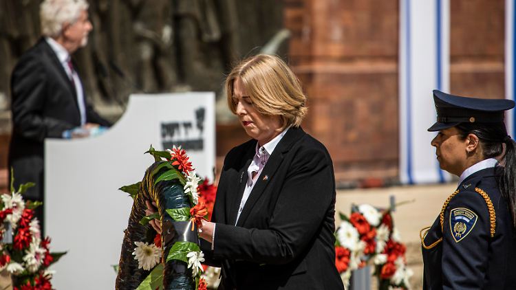 Bundestagspräsidentin Bas gedenkt in Jerusalem auch einer Jüdin, die früher in ihrer Heimatstadt Duisburg gelebt hat.